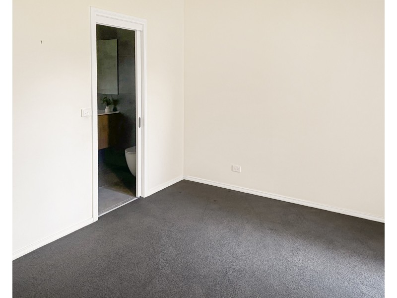 37 Strathfield Parade, Croydon VIC 3136