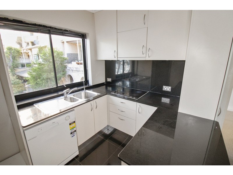 12/29 East Crescent Street, Mcmahons Point NSW 2060