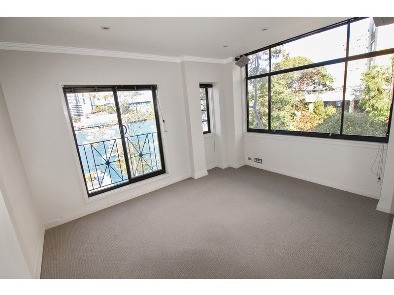 12/29 East Crescent Street, Mcmahons Point NSW 2060