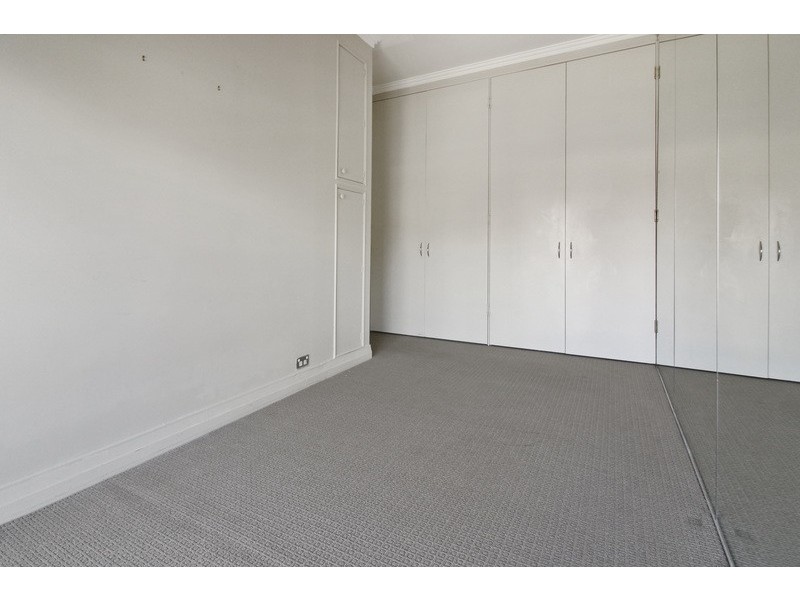 12/29 East Crescent Street, Mcmahons Point NSW 2060