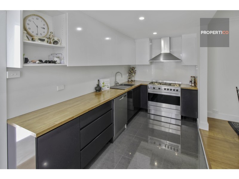 8 Philip St, Bondi NSW 2026