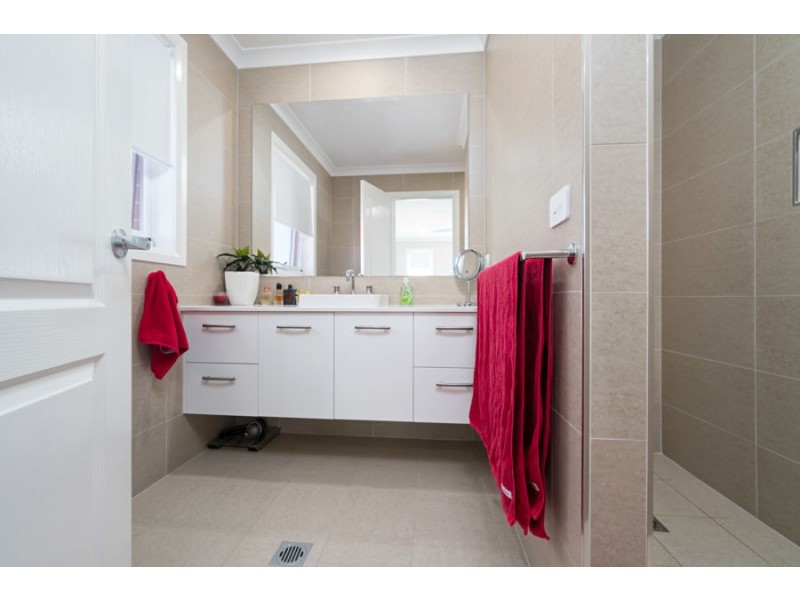 74 Tarcutta Street, Wagga Wagga NSW 2650