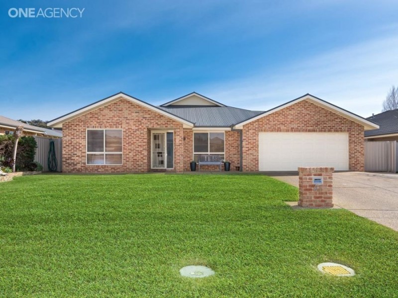 41 Bedervale Street, Bourkelands NSW 2650