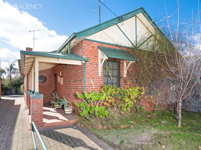 253-255-257 Edward Street, Wagga Wagga NSW 2650