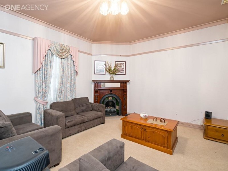 253-255-257 Edward Street, Wagga Wagga NSW 2650