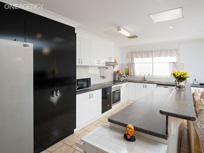 3 Wonkana Road, Glenfield Park NSW 2650