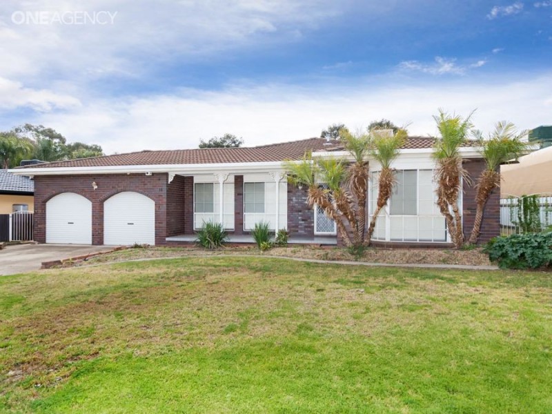 16 Overdale Drive, Bourkelands NSW 2650