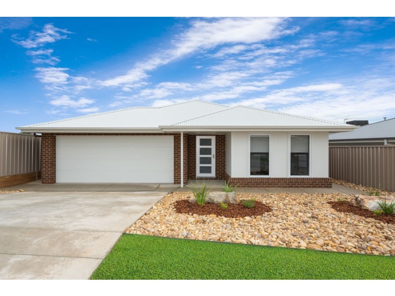 4 Barrett Street, Lloyd NSW 2650