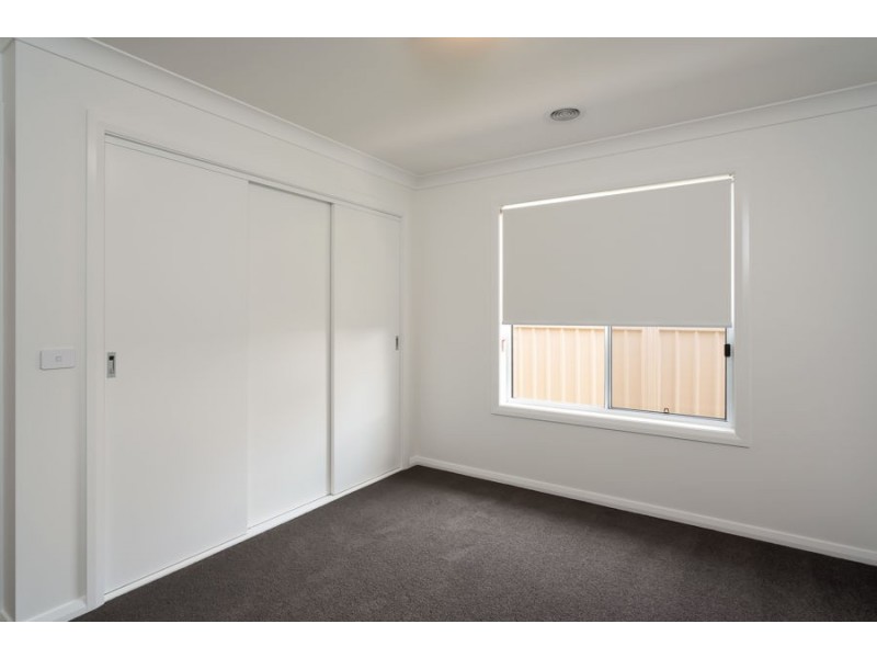 4 Barrett Street, Lloyd NSW 2650