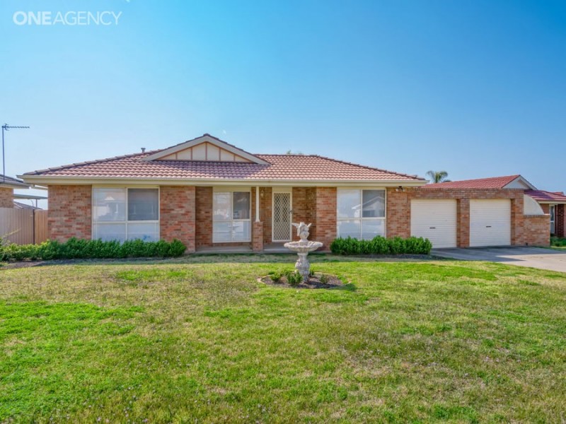 23 Kaldari Crescent, Glenfield Park NSW 2650