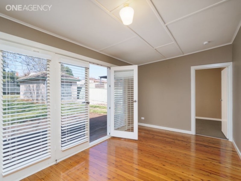 27 Mair Street, Turvey Park NSW 2650