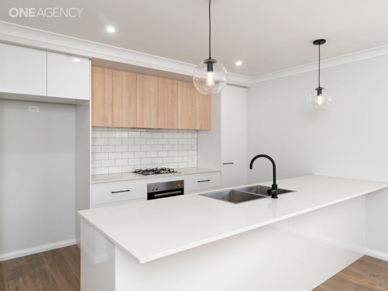 2/8 Wylie Court, Boorooma NSW 2650