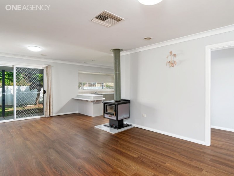 14 Darri Street, Glenfield Park NSW 2650