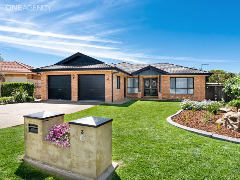 3 Woomera Place, Glenfield Park NSW 2650