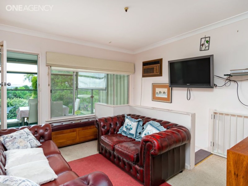 5 Fernleigh Road, Turvey Park NSW 2650