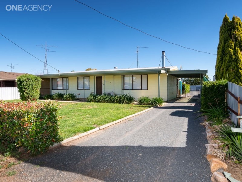 21 Drummond Street, Lockhart NSW 2656