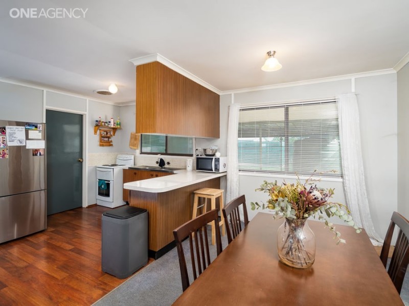 21 Drummond Street, Lockhart NSW 2656