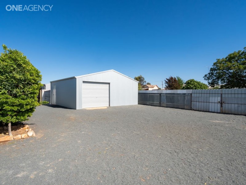 21 Drummond Street, Lockhart NSW 2656