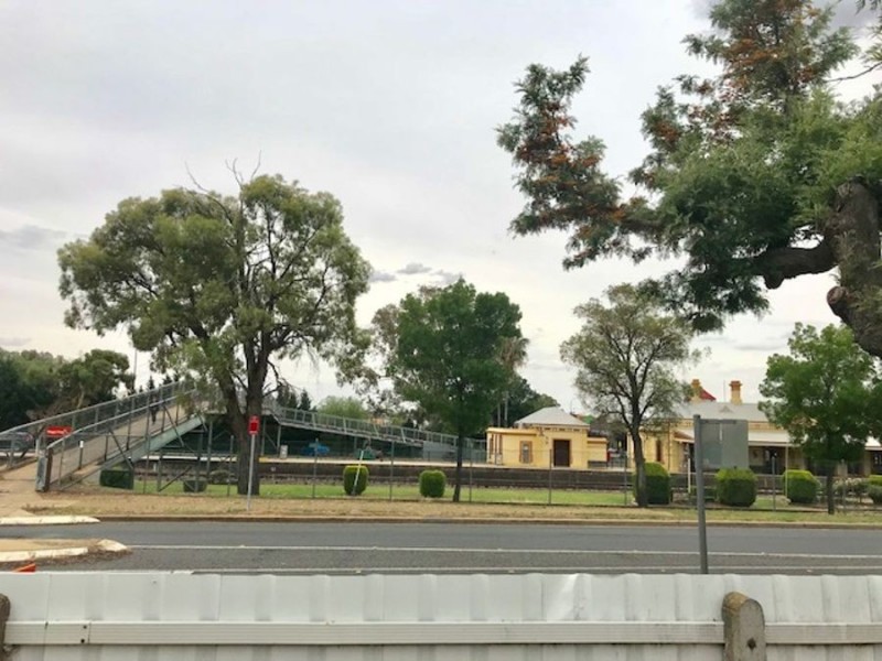 84 Railway Street, Turvey Park NSW 2650