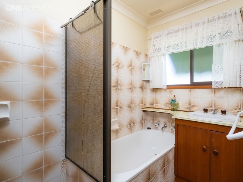 57 Jasmin Crescent, Lake Albert NSW 2650