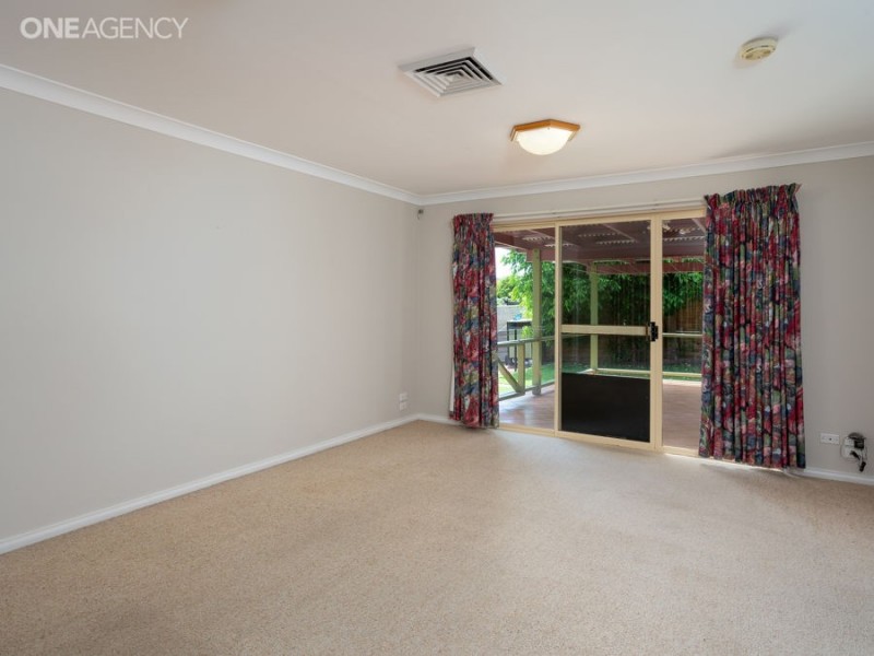11 Brooklyn Drive, Bourkelands NSW 2650