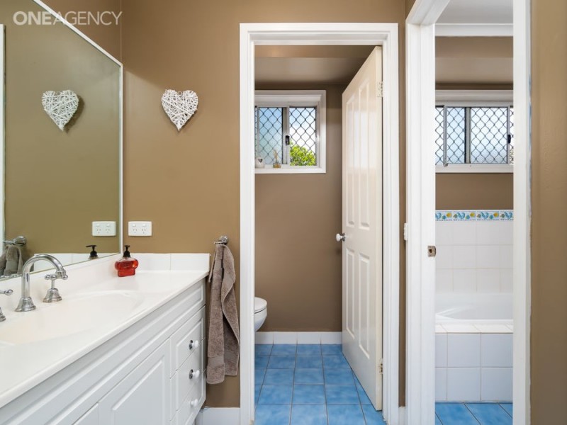 48 Kaldari Crescent, Glenfield Park NSW 2650