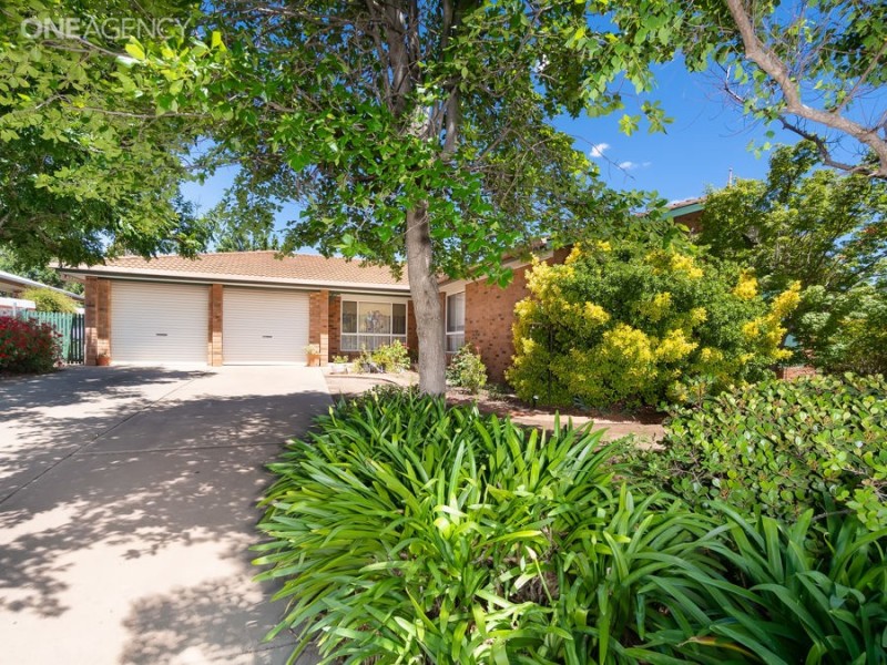 25 Overdale Drive, Bourkelands NSW 2650