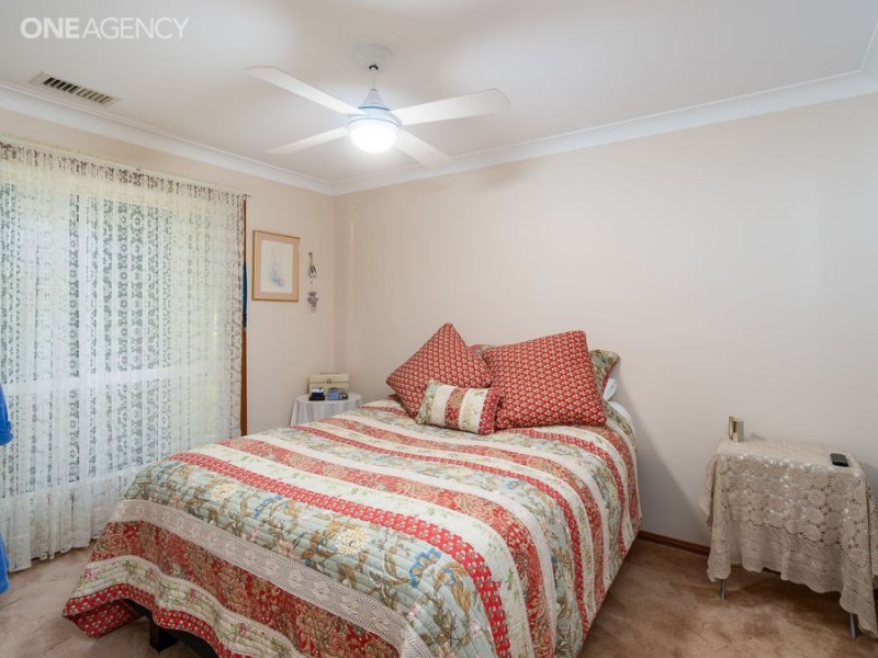 25 Overdale Drive, Bourkelands NSW 2650