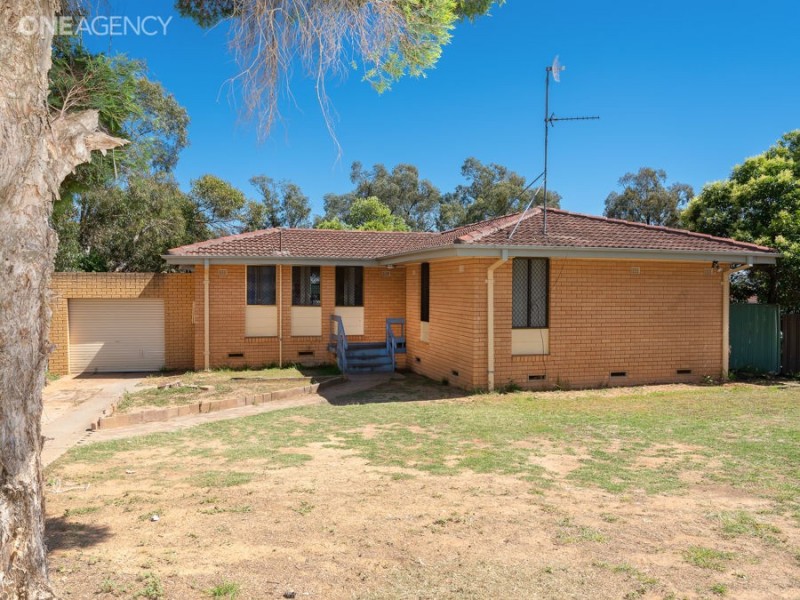 40 Callaghan Street, Ashmont NSW 2650