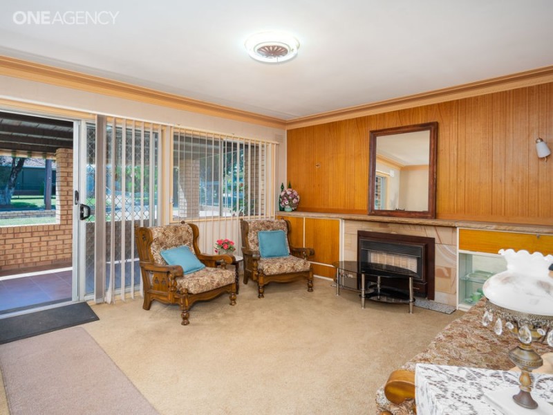 32 RAYE STREET, Tolland NSW 2650