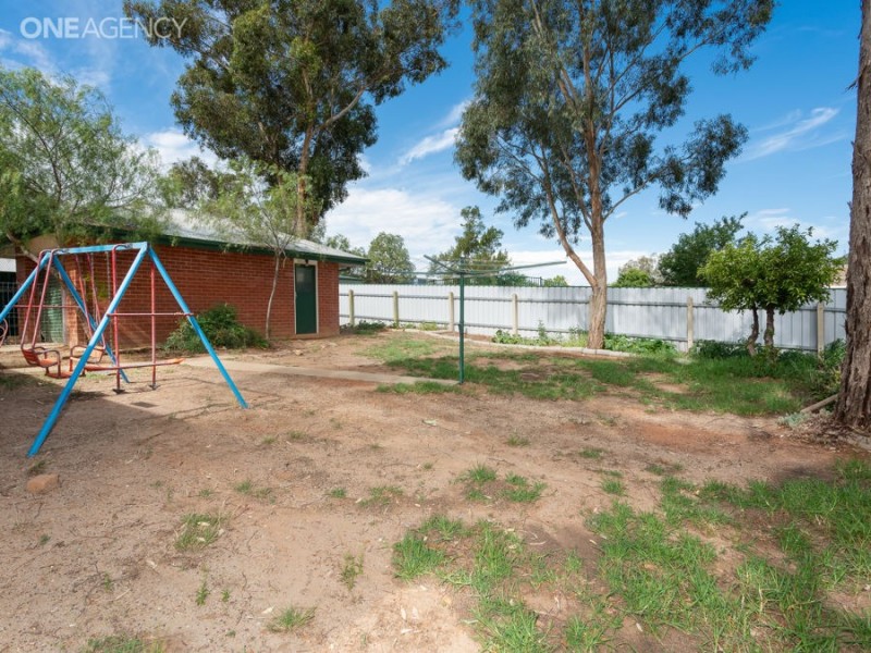 99 Macleay Street, Turvey Park NSW 2650