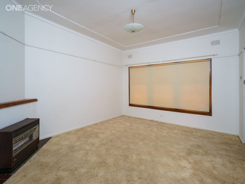 78 Fernleigh Road, Mount Austin NSW 2650