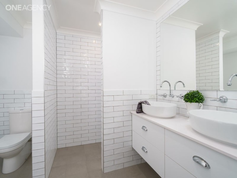19 Coppabella Drive, Gobbagombalin NSW 2650