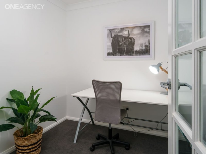 19 Coppabella Drive, Gobbagombalin NSW 2650