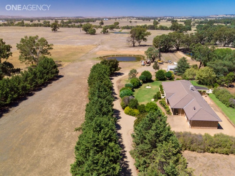 519 Kooringal Road, East Wagga Wagga NSW 2650