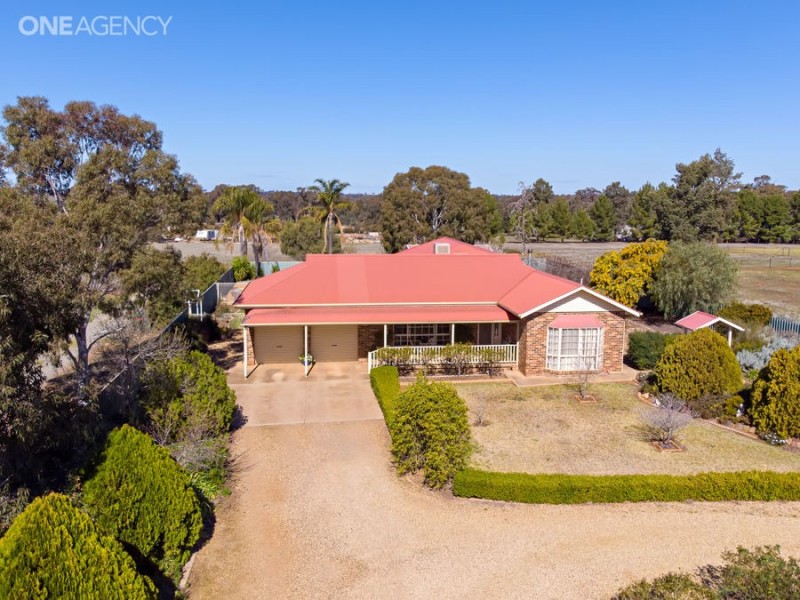 29 Booth Street, Coolamon NSW 2701