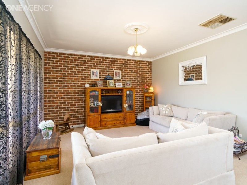 29 Booth Street, Coolamon NSW 2701