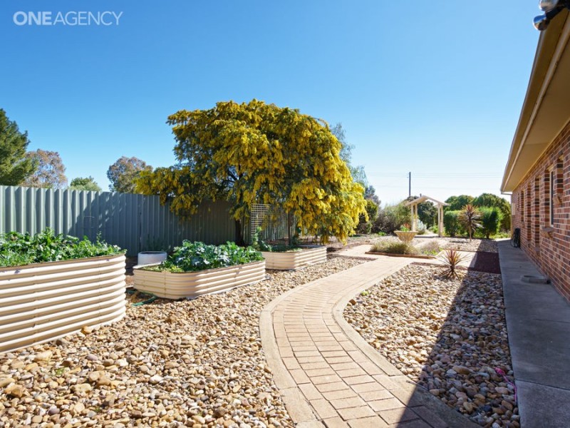 29 Booth Street, Coolamon NSW 2701