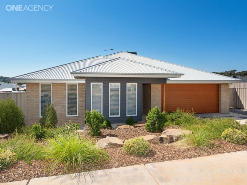 13 Waterhouse Avenue, Lloyd NSW 2650