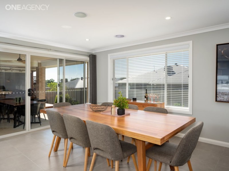 13 Waterhouse Avenue, Lloyd NSW 2650