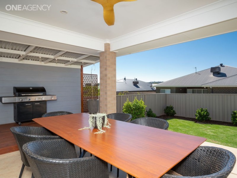 13 Waterhouse Avenue, Lloyd NSW 2650