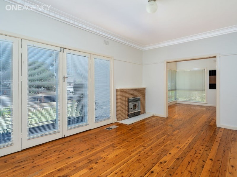 141 Grove Street, Kooringal NSW 2650