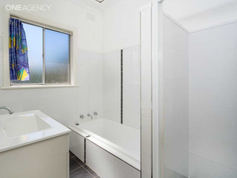 141 Grove Street, Kooringal NSW 2650