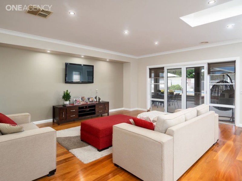 4 Buckley Court, Lake Albert NSW 2650