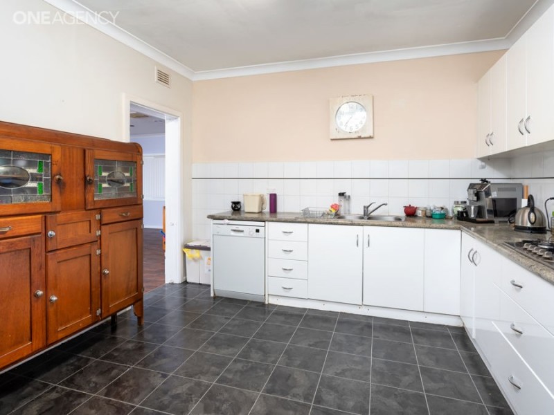 101 Meadow Street, Kooringal NSW 2650