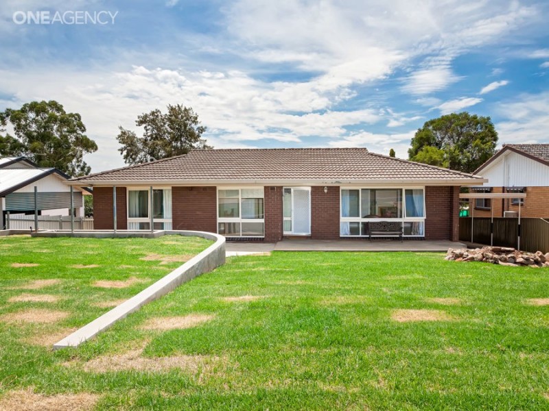 5 COOGAN STREET, Mount Austin NSW 2650