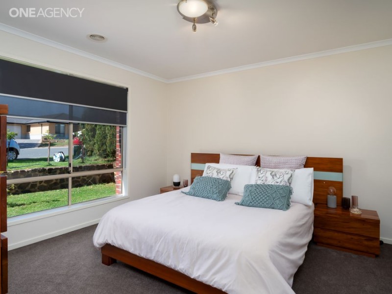 5 Teak Close, Forest Hill NSW 2651
