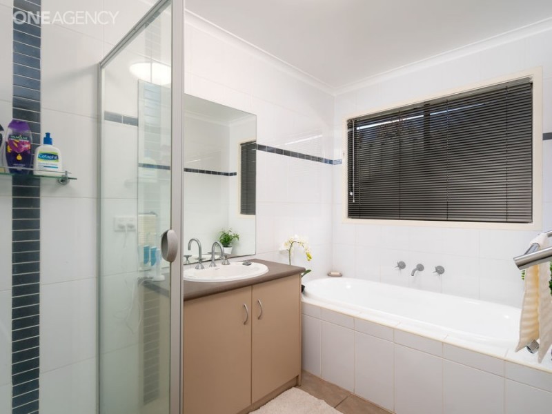 5 Teak Close, Forest Hill NSW 2651