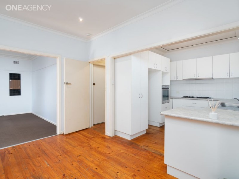 4 Blamey Street, Turvey Park NSW 2650