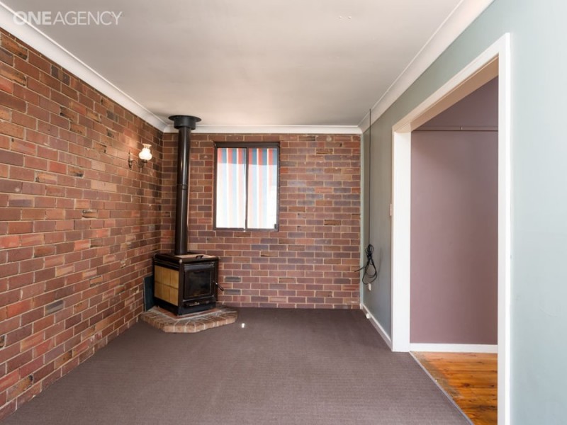 4 Blamey Street, Turvey Park NSW 2650